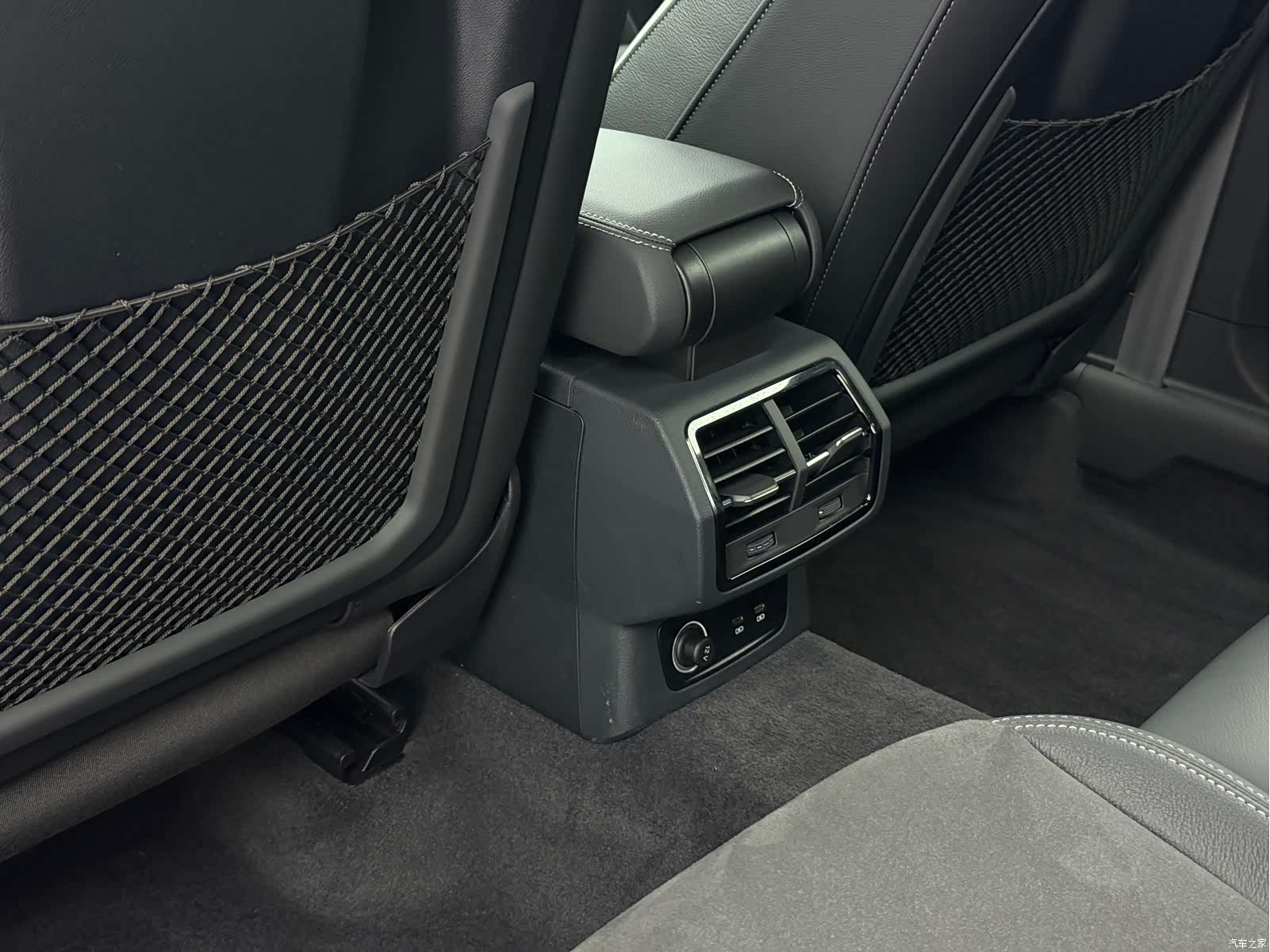 Audi Q3, 2023 14