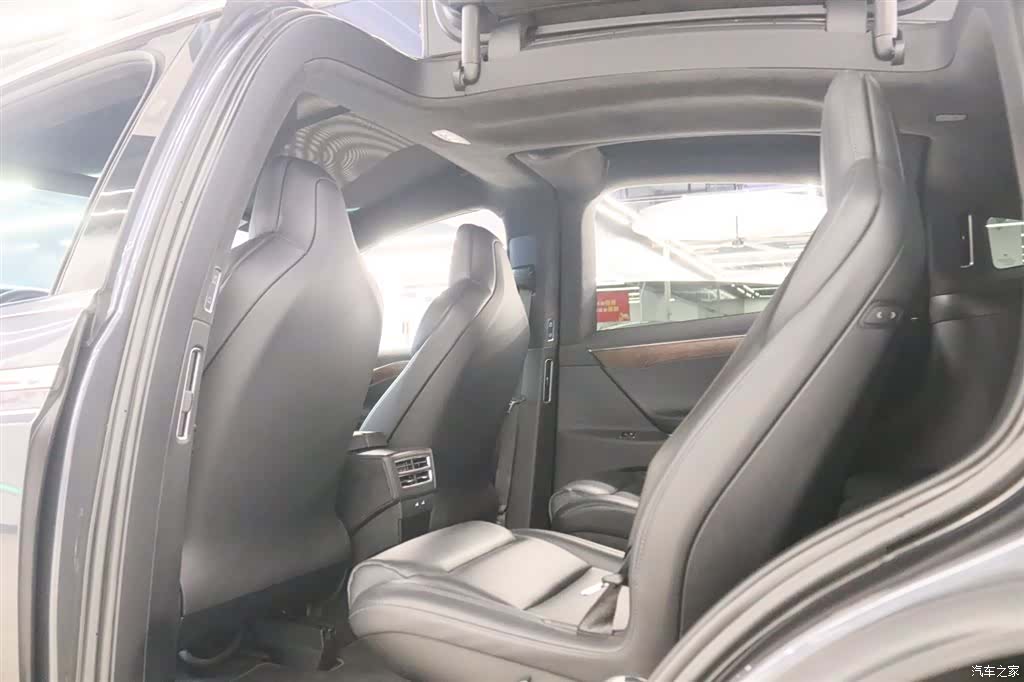 Tesla Model X, 2018 13