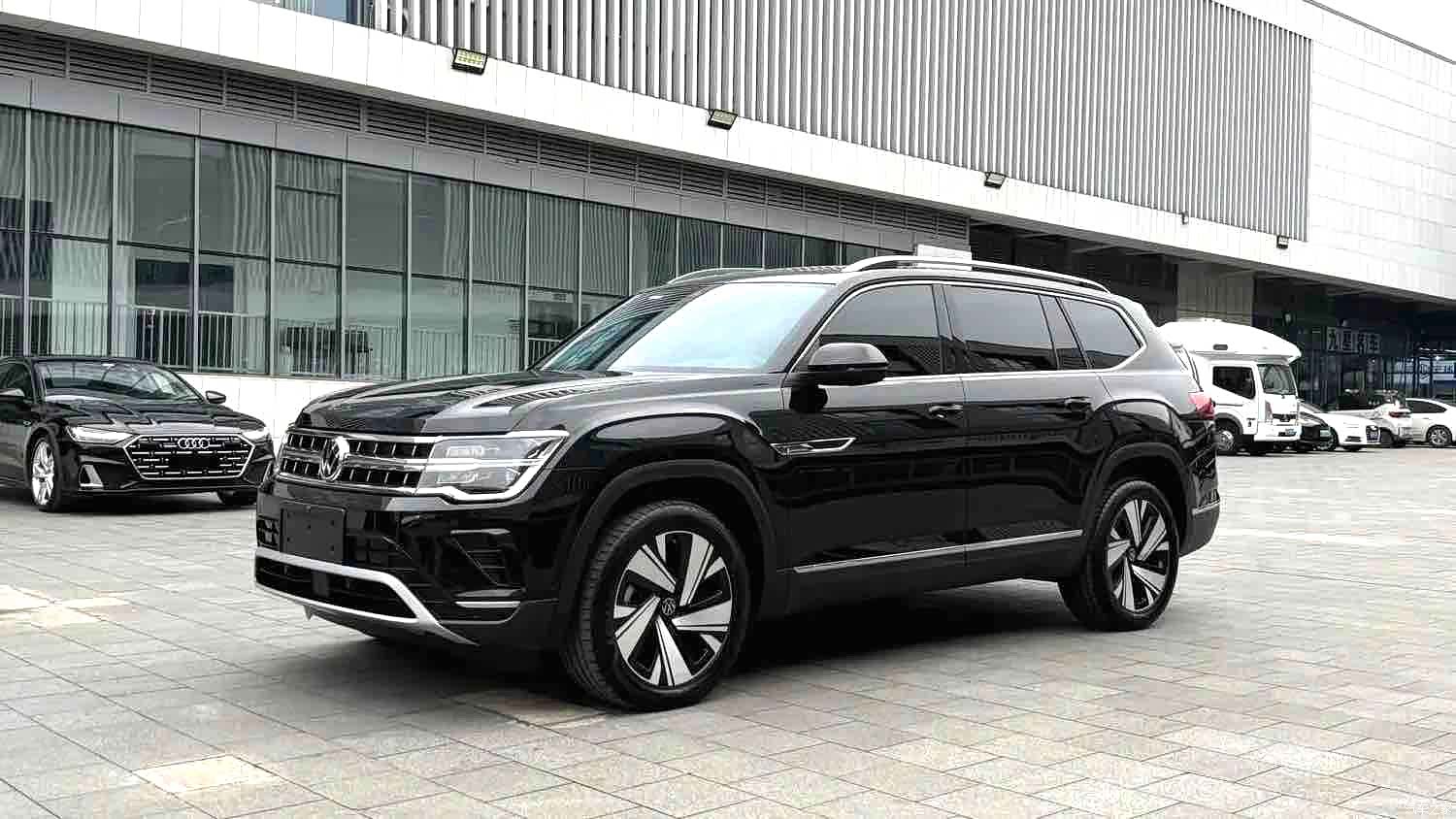 Volkswagen Teramont, 2023 1