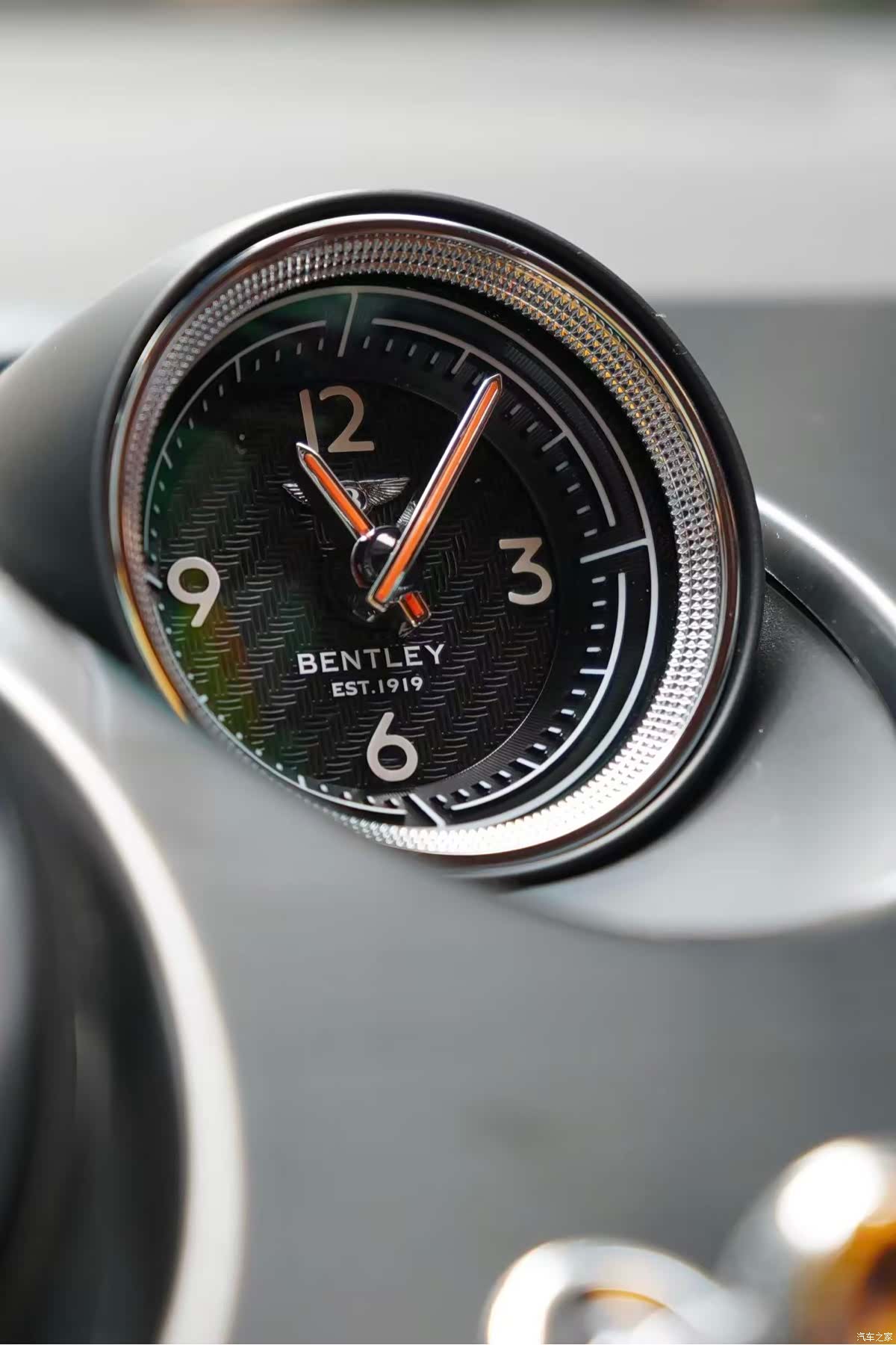 Bentley Bentayga, 2017 19