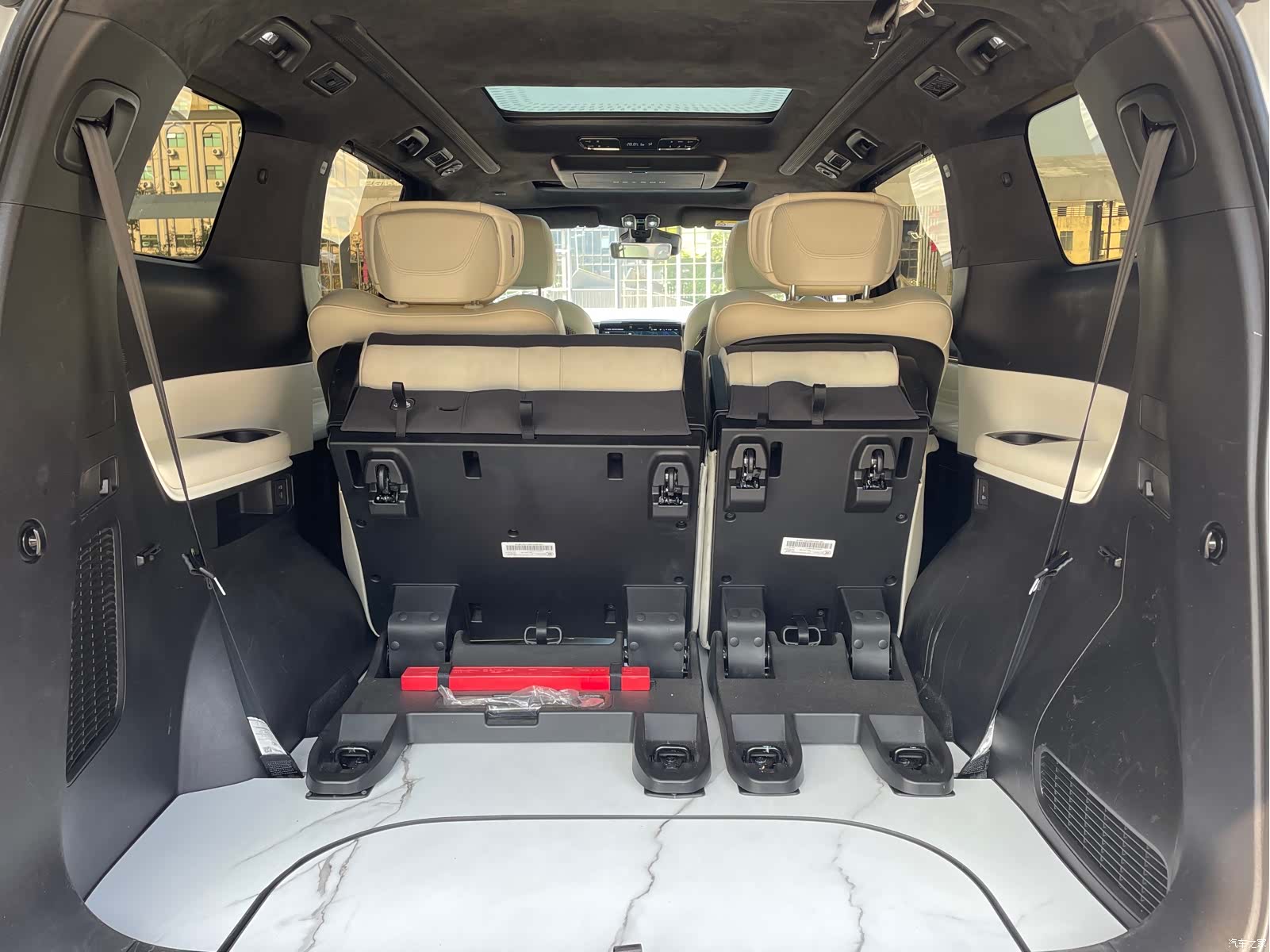Trumpchi M8, 2023 27