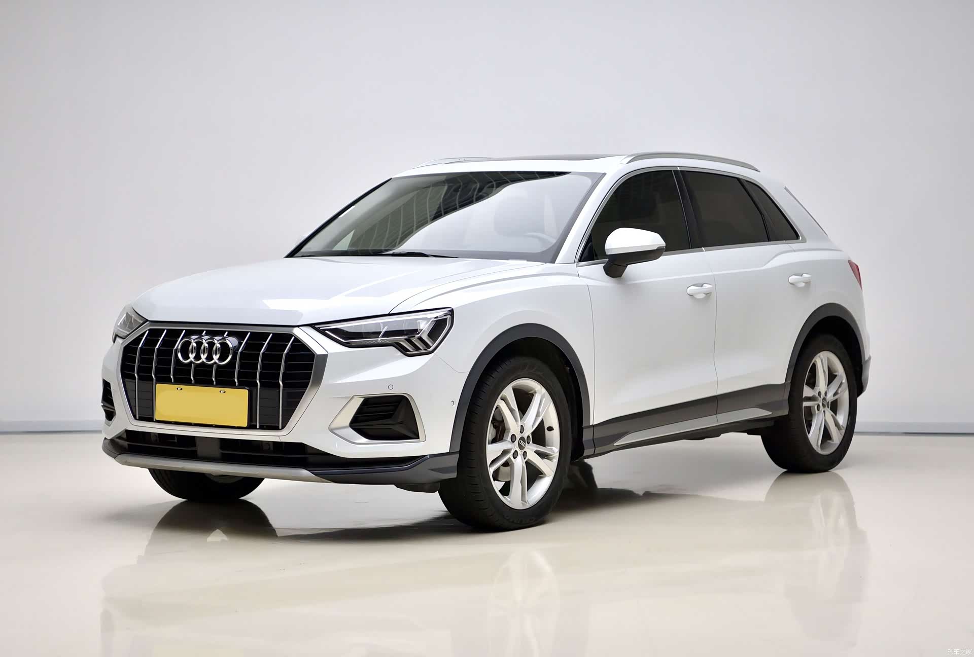 Audi Q3, 2021 1