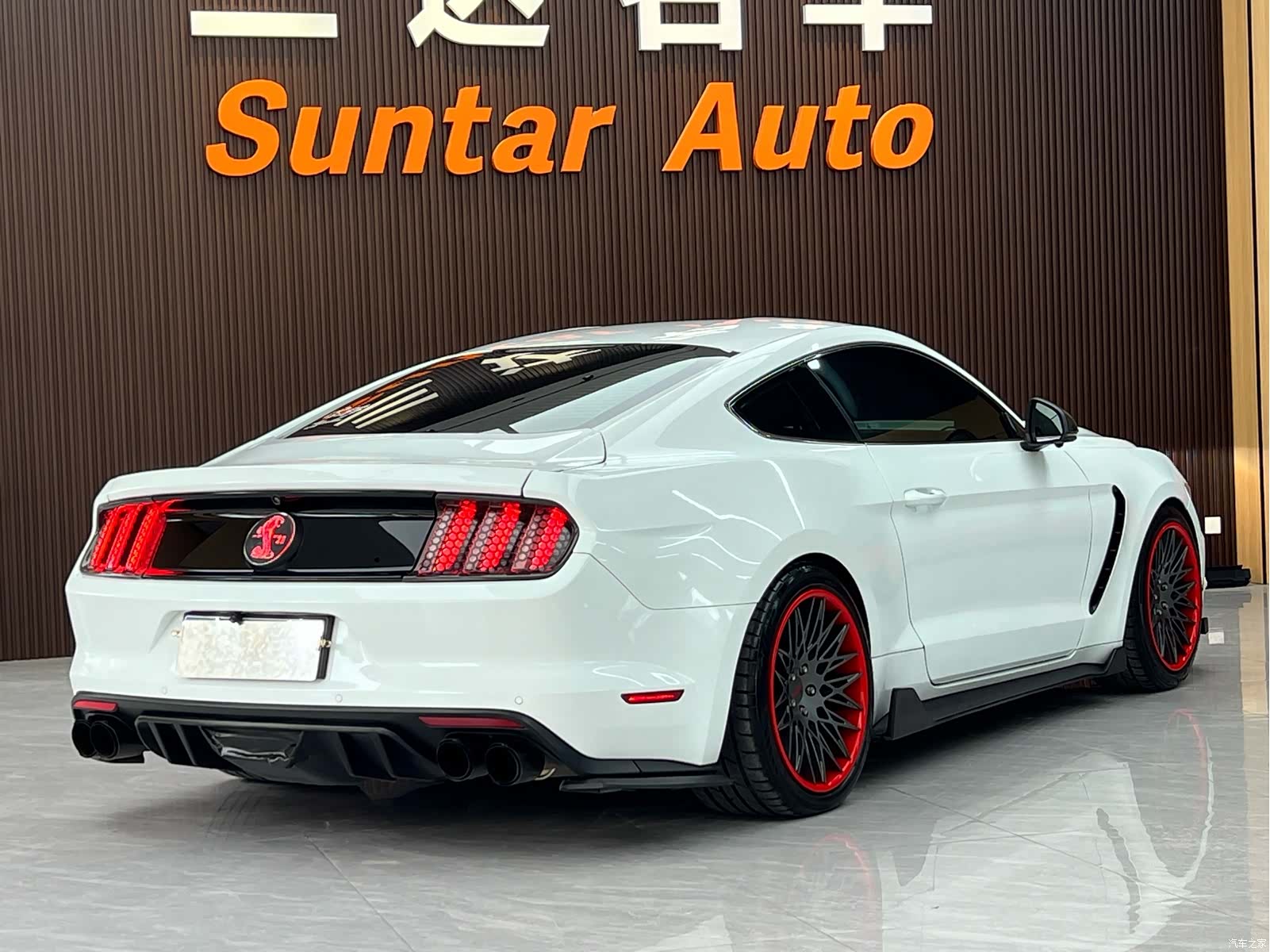 Ford Mustang, 2015 6