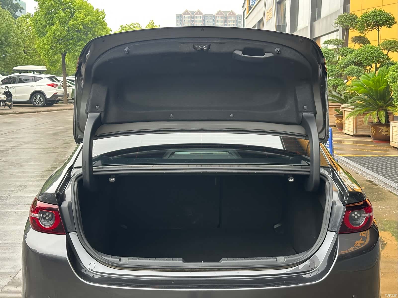 Mazda Mazda3, 2023 22