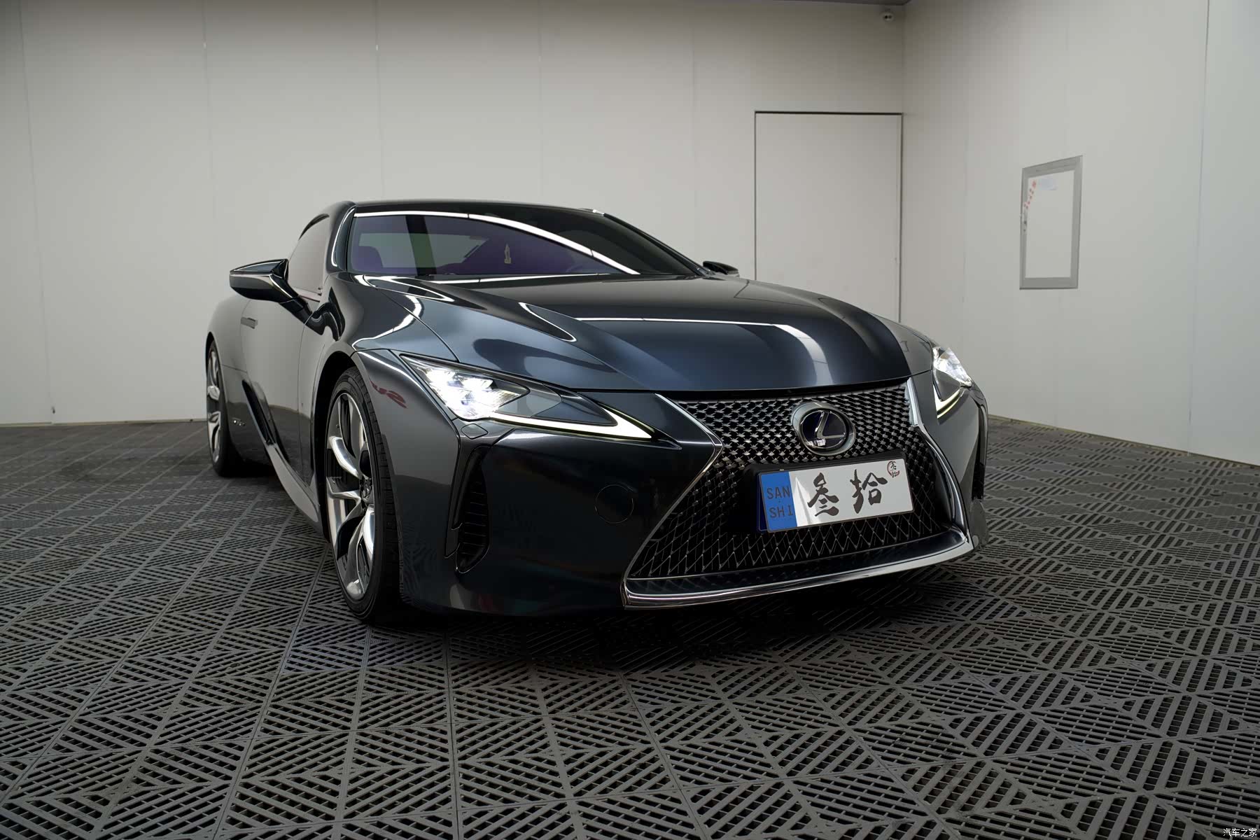 Lexus LC, 2018 4