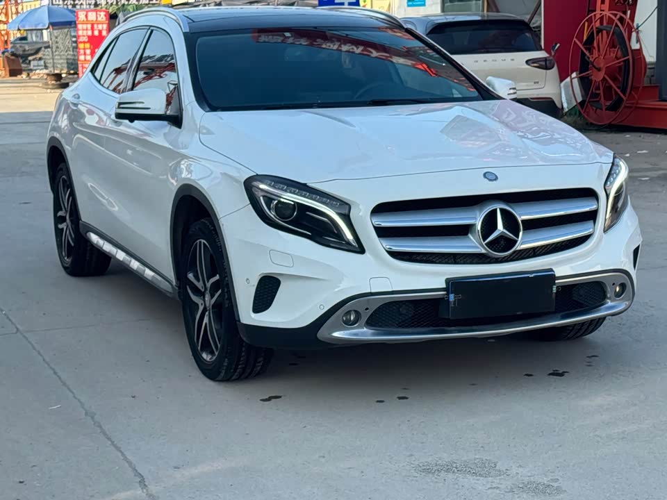 Mercedes-Benz GLA