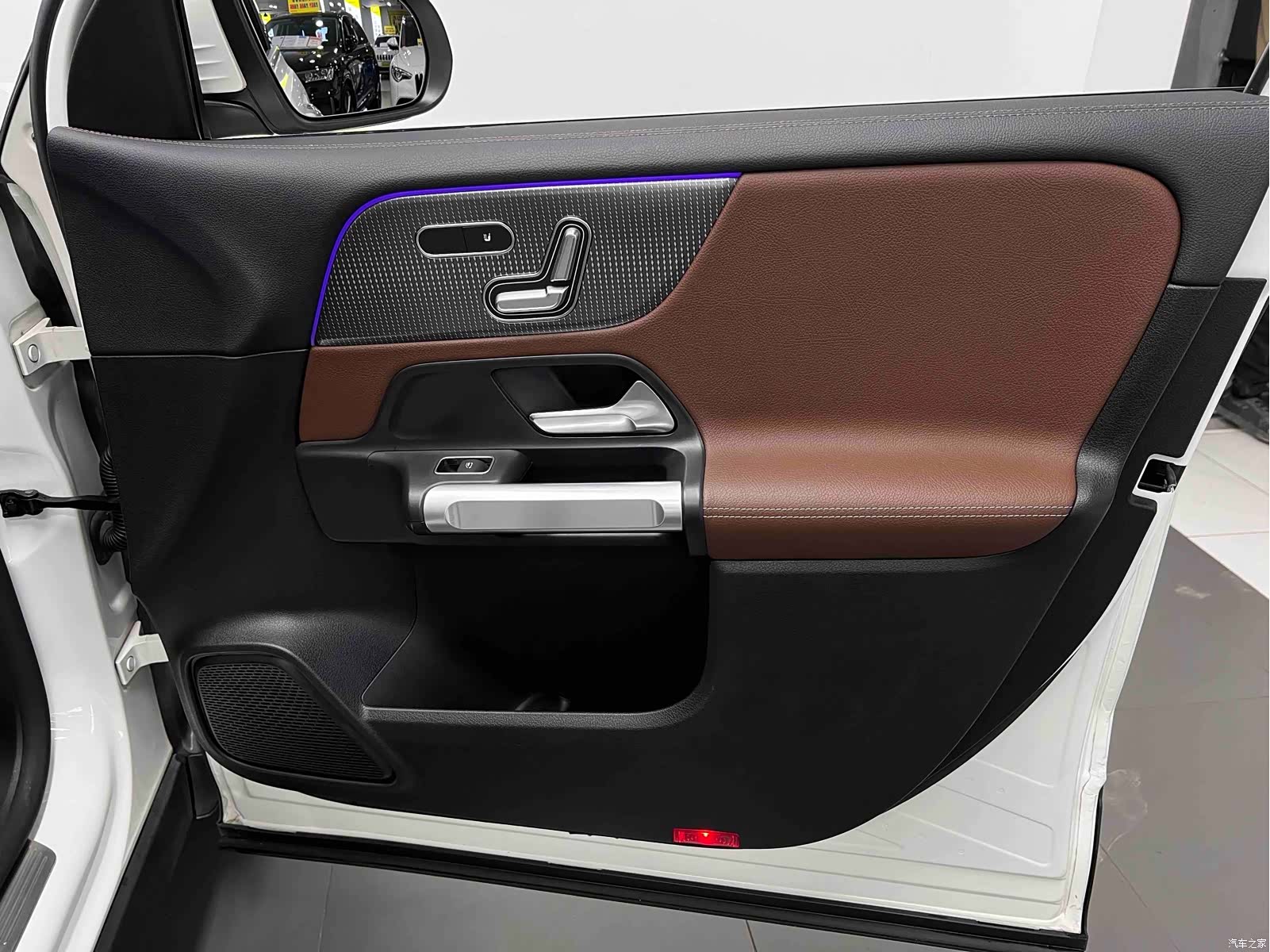 Mercedes-Benz GLB, 2021 28