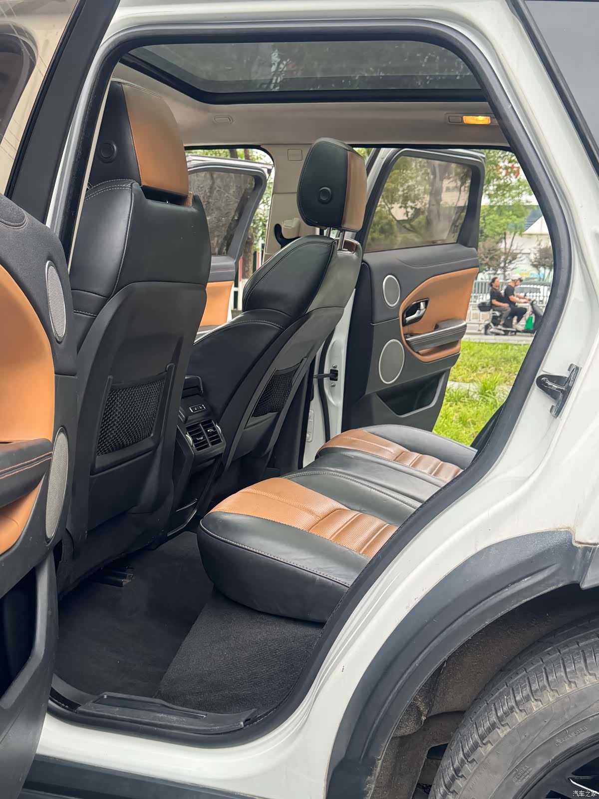Land Rover Range Rover, 2016 11