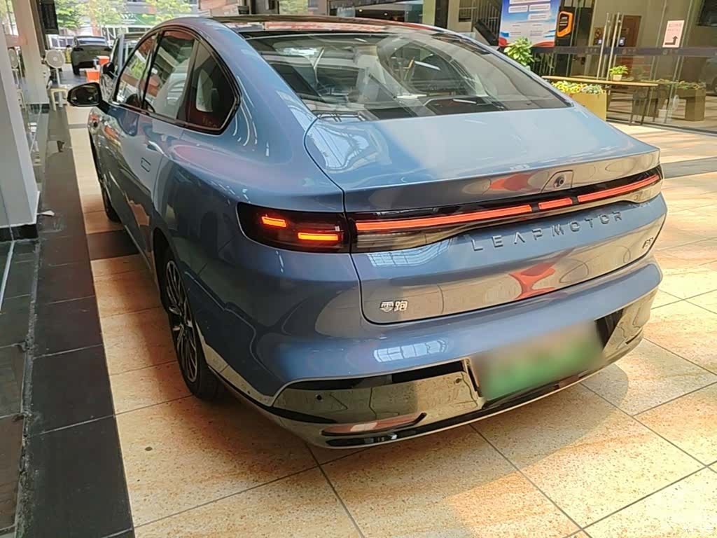 Leapmotor B01, 2026 все фото