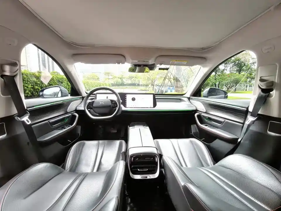XPENG P7