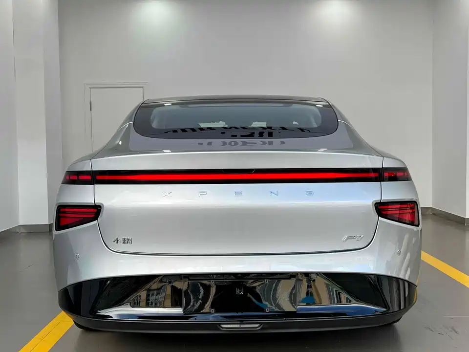 XPENG P7