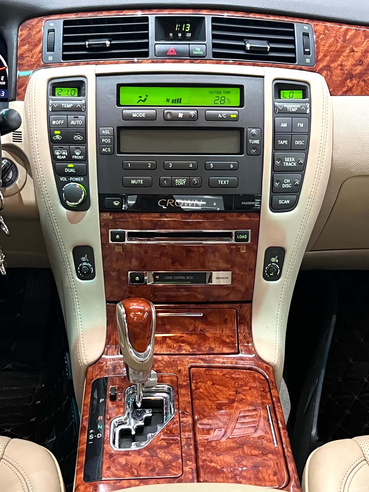 Toyota Crown, 2007 9