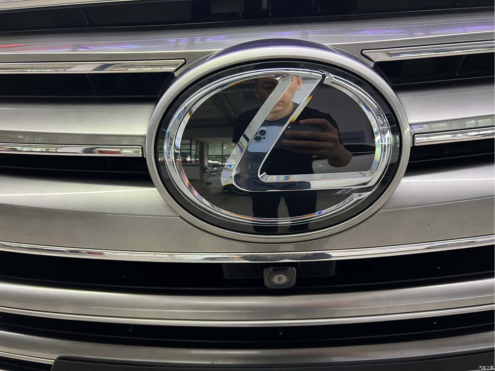 Lexus LX, 2016 11