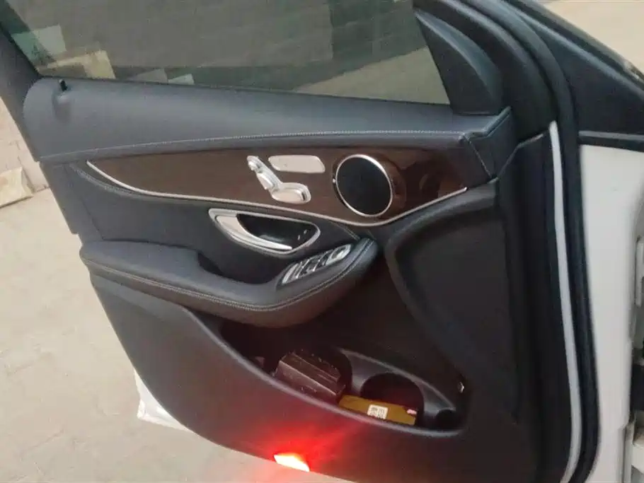 Mercedes-Benz GLC Mercedes-Benz GLC