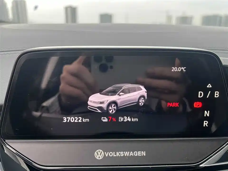 Volkswagen ID.6 CROZZ