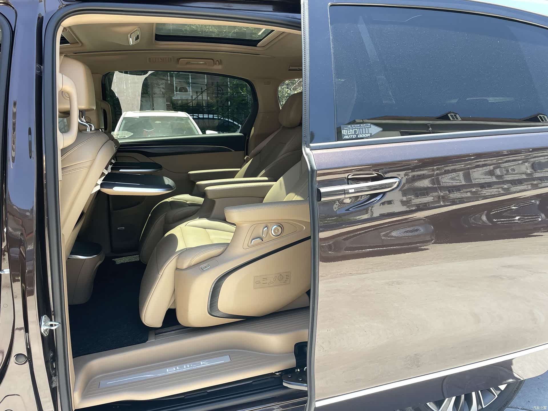 Buick GL8, 2021 17