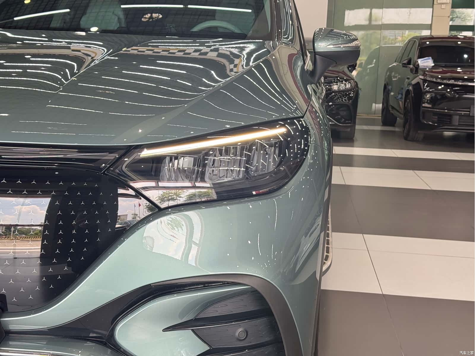 Mercedes-Benz EQE, 2024 9