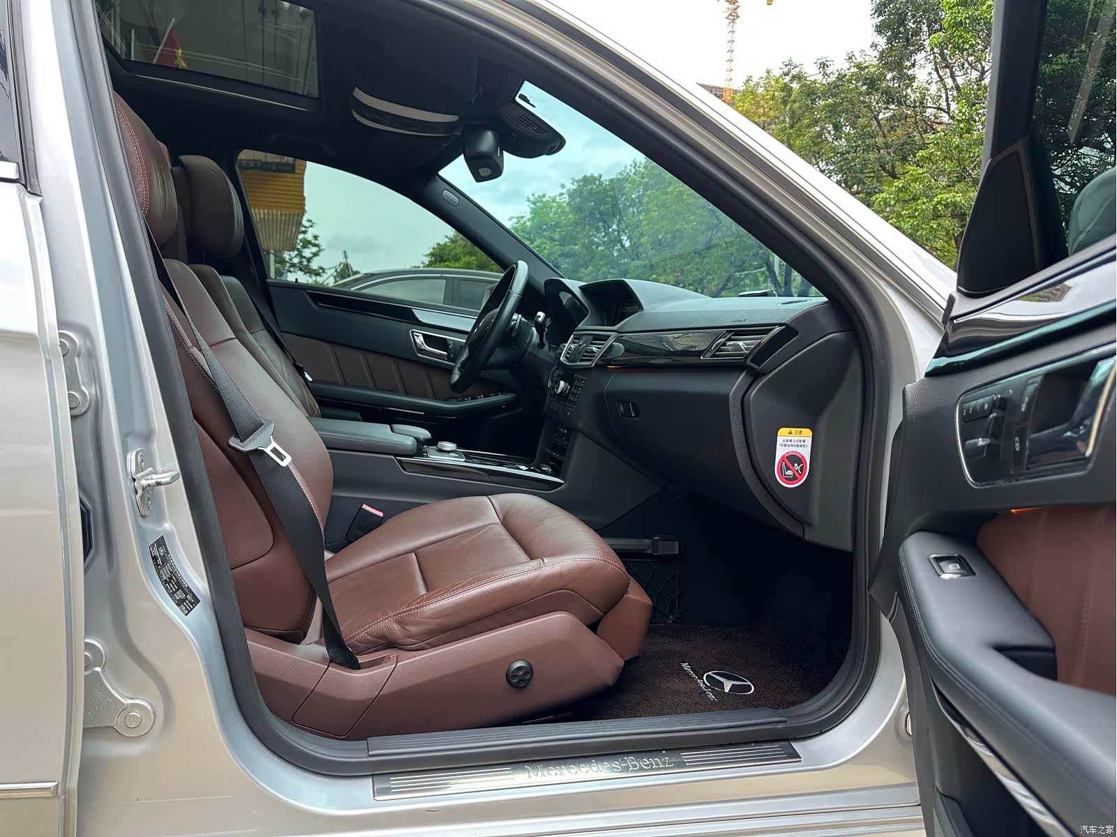 Mercedes-Benz E-Class, 2011 8