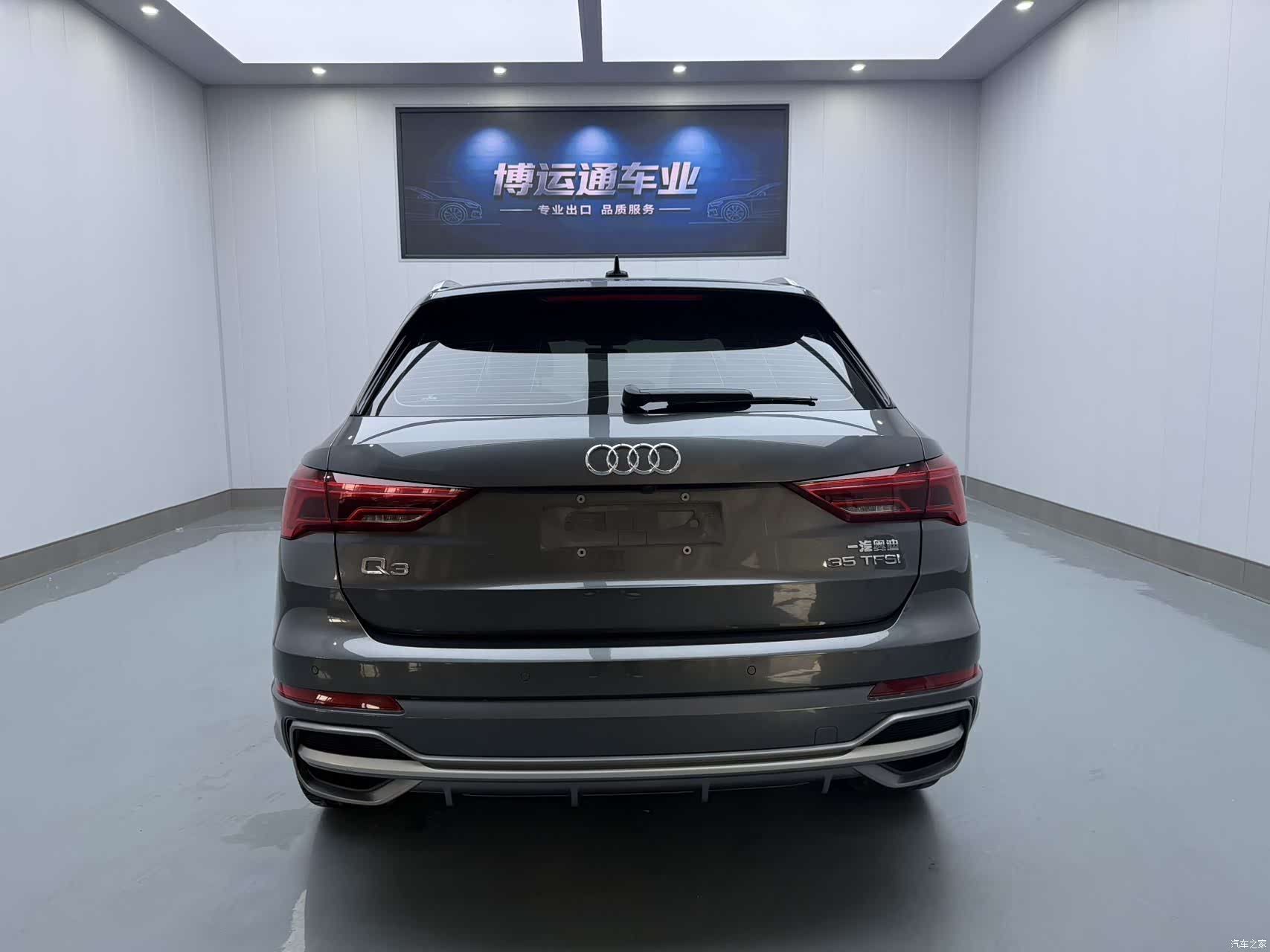 Audi Q3, 2022 все фото