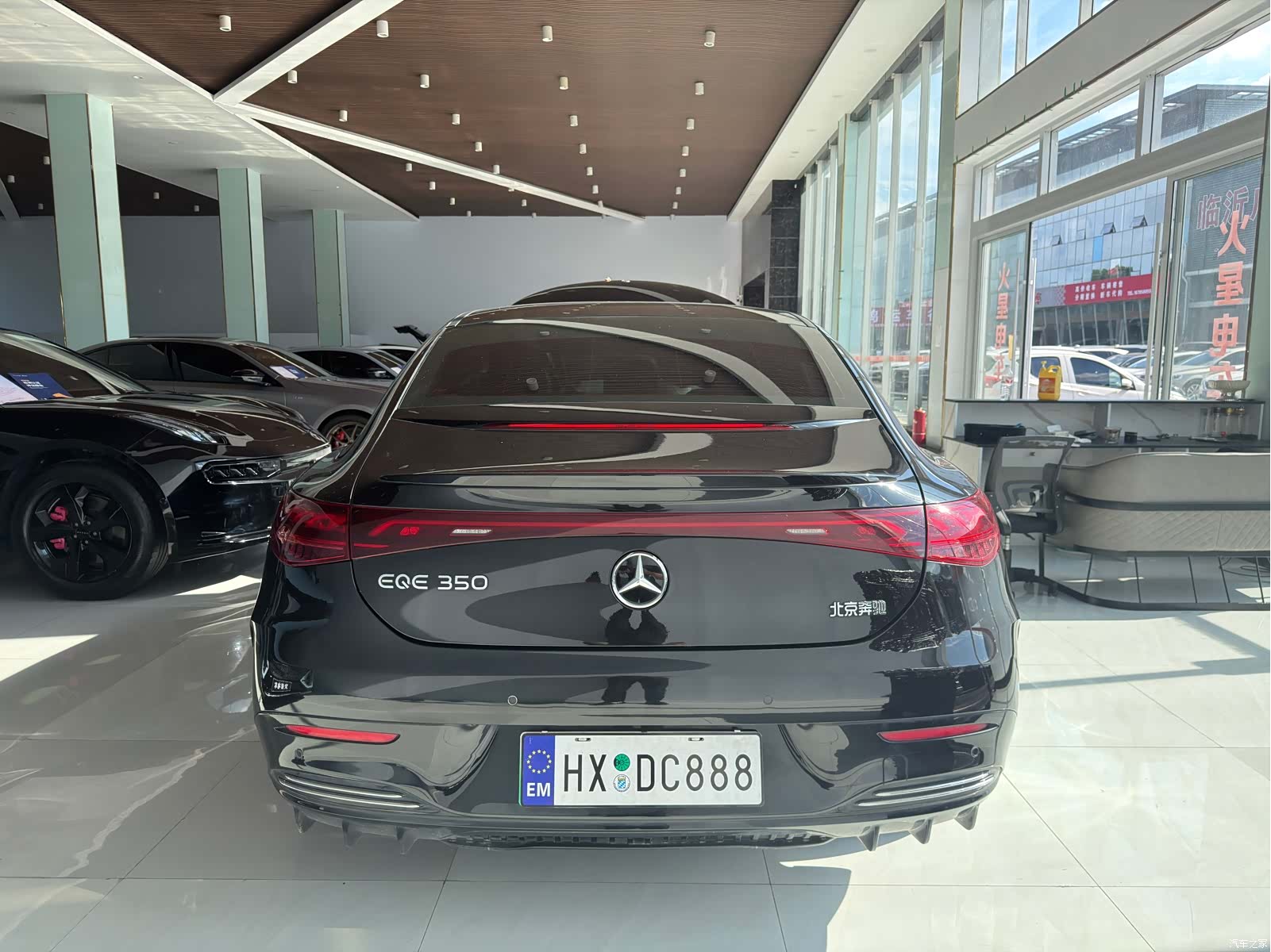 Mercedes-Benz EQE, 2024 14