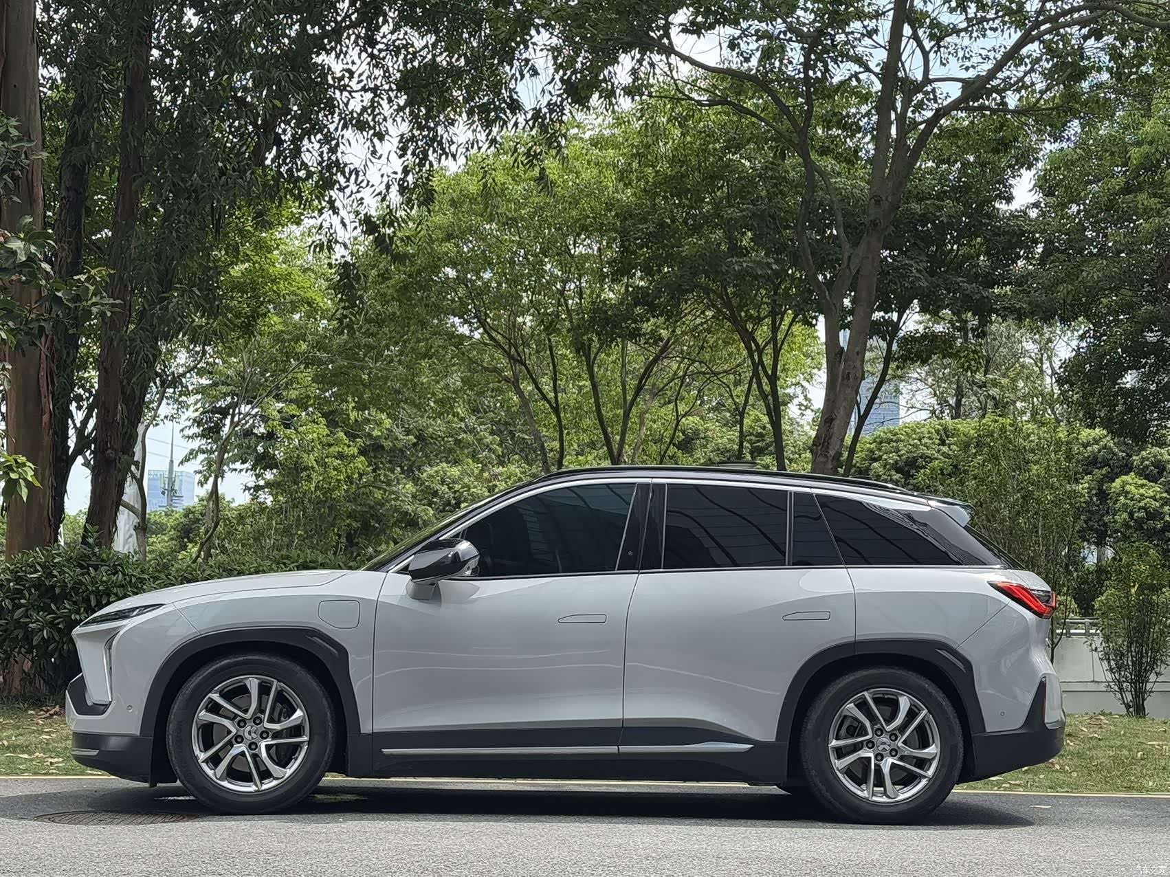 NIO ES6, 2022 4