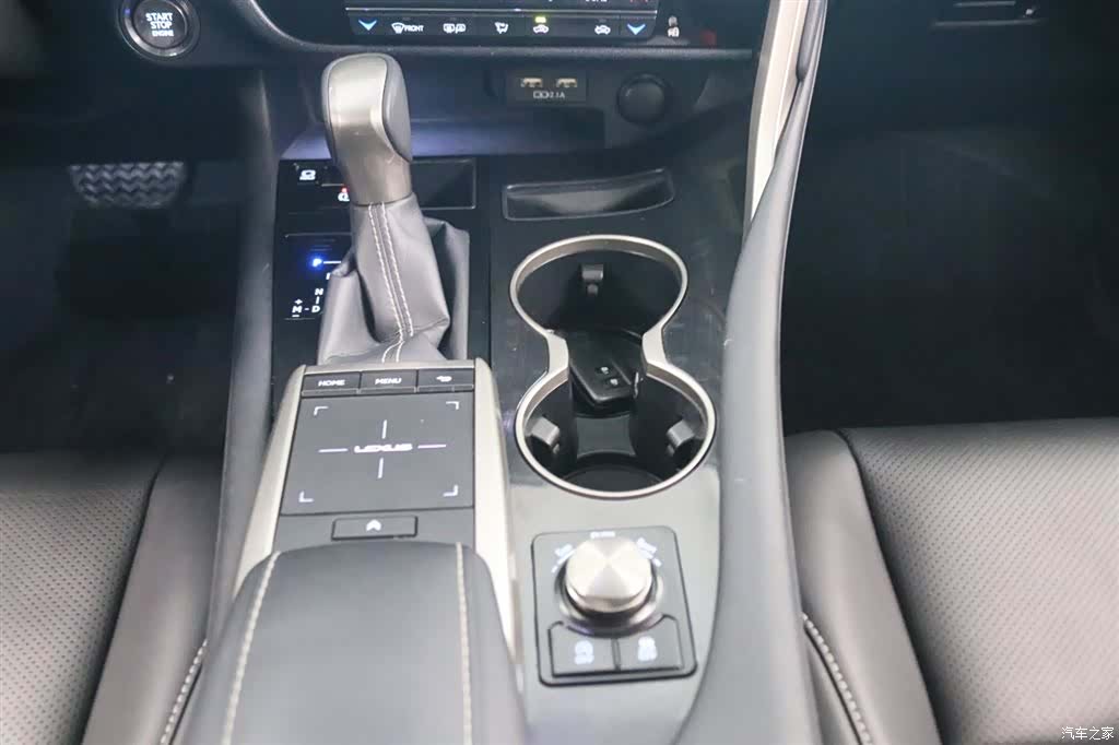 Lexus RX, 2022 10