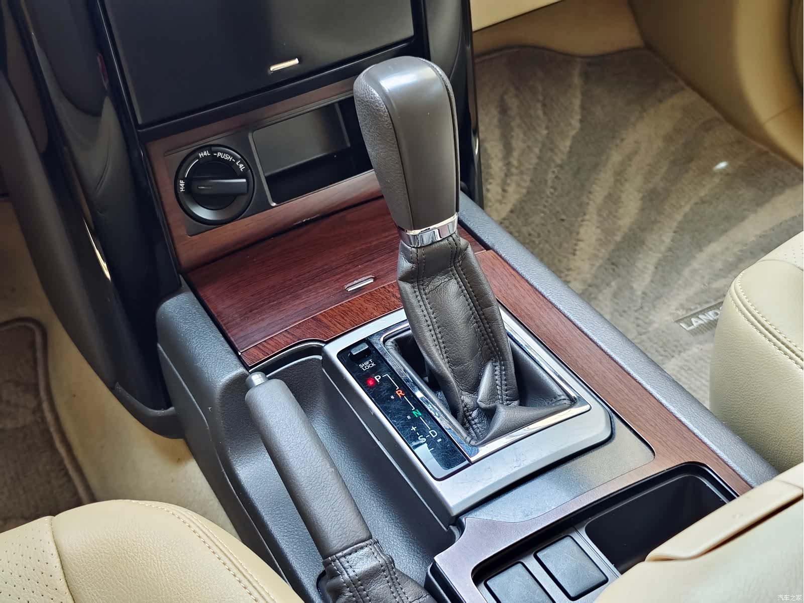 Toyota Prado, 2017 16