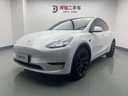 Model Y 2022 