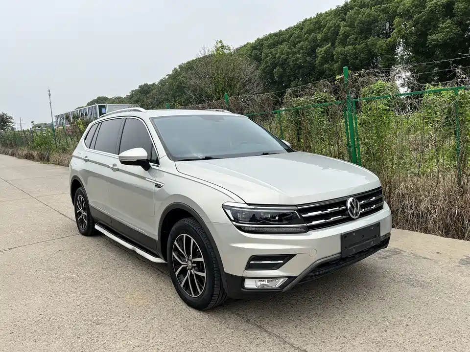 Volkswagen Tiguan L