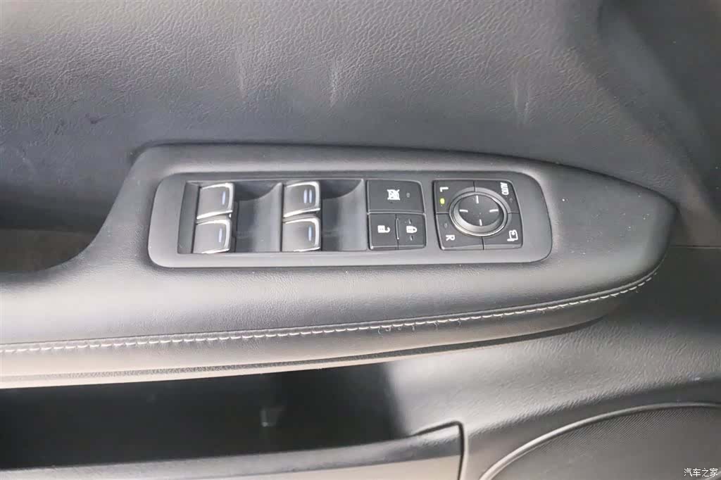 Lexus RX, 2022 13