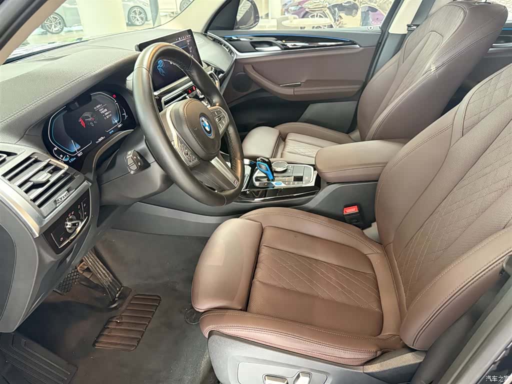 BMW iX3, 2023 16