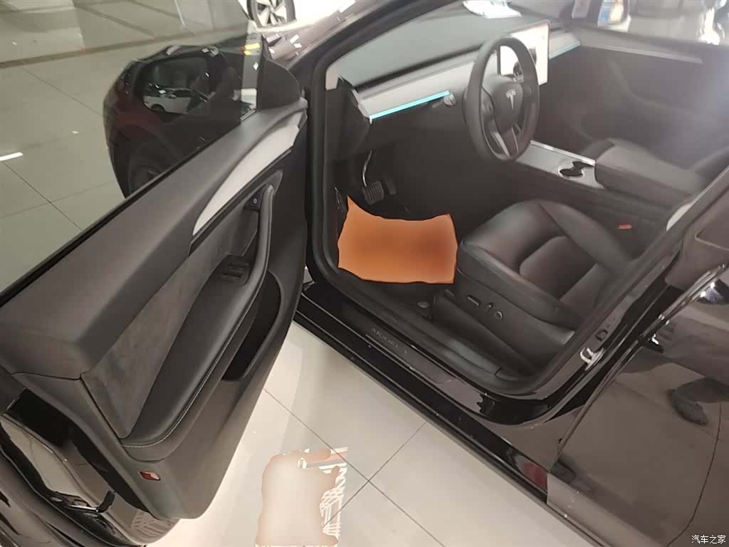 Tesla Model Y, 2023 16