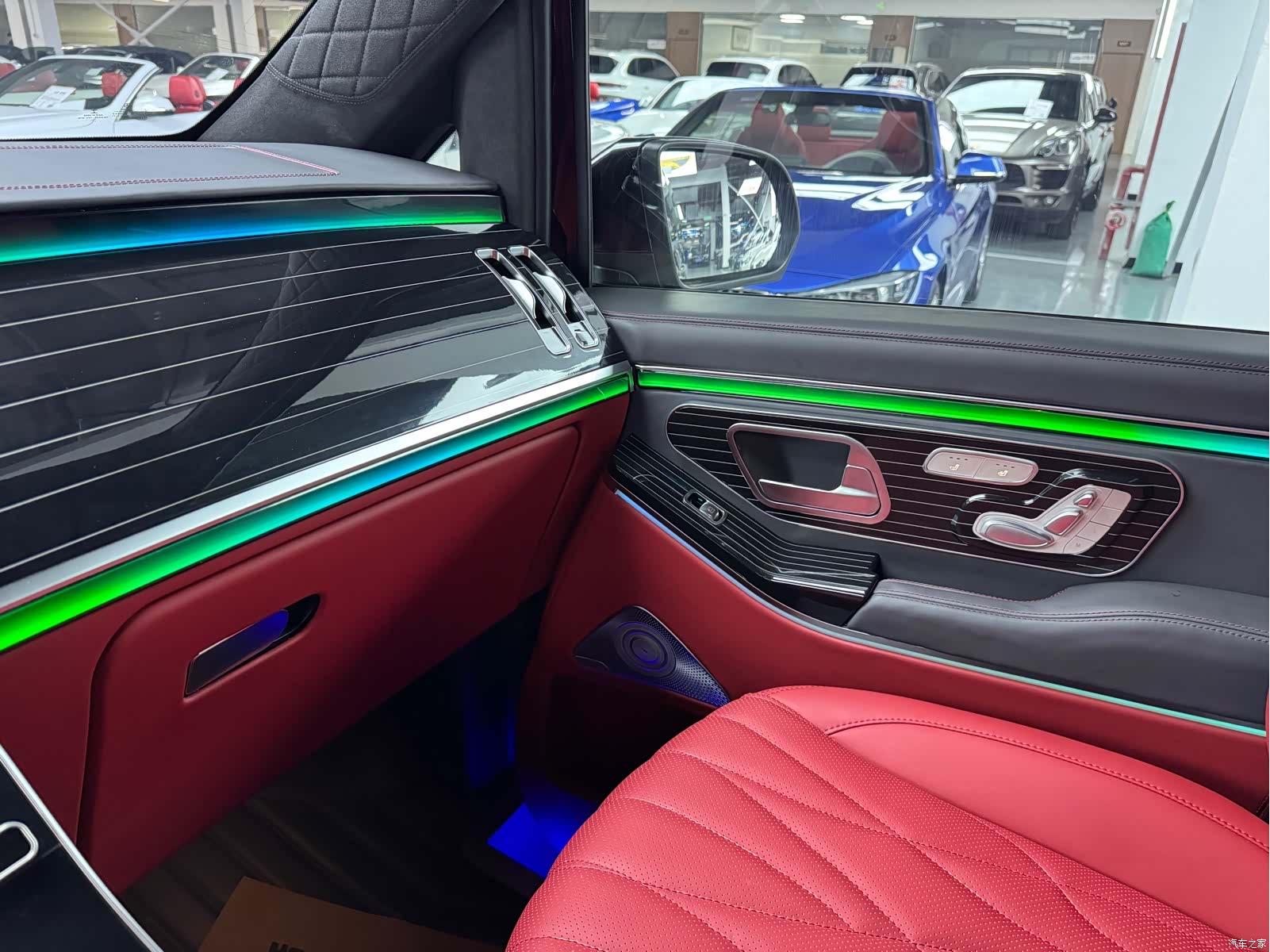 Mercedes-Benz 7, 2021 10