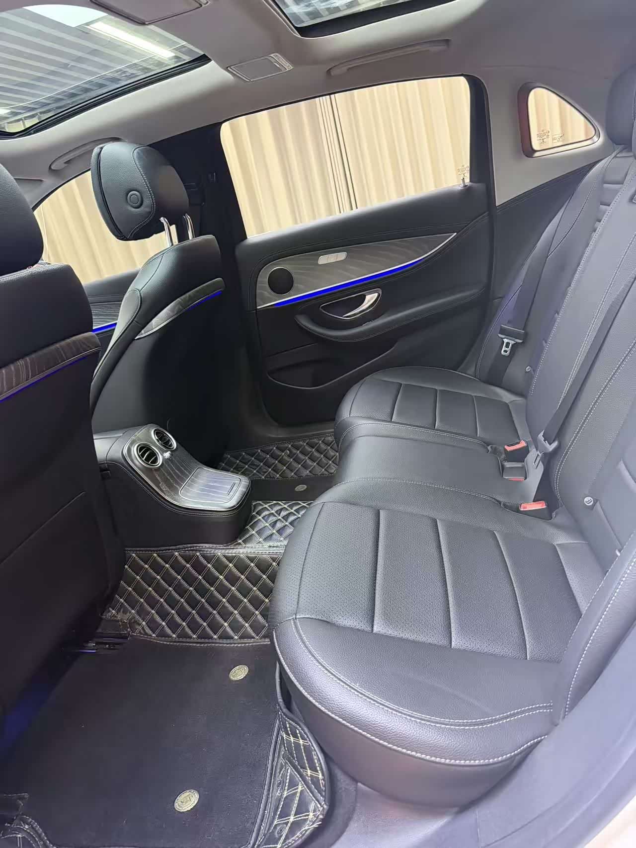 Mercedes-Benz E-Class, 2023 9