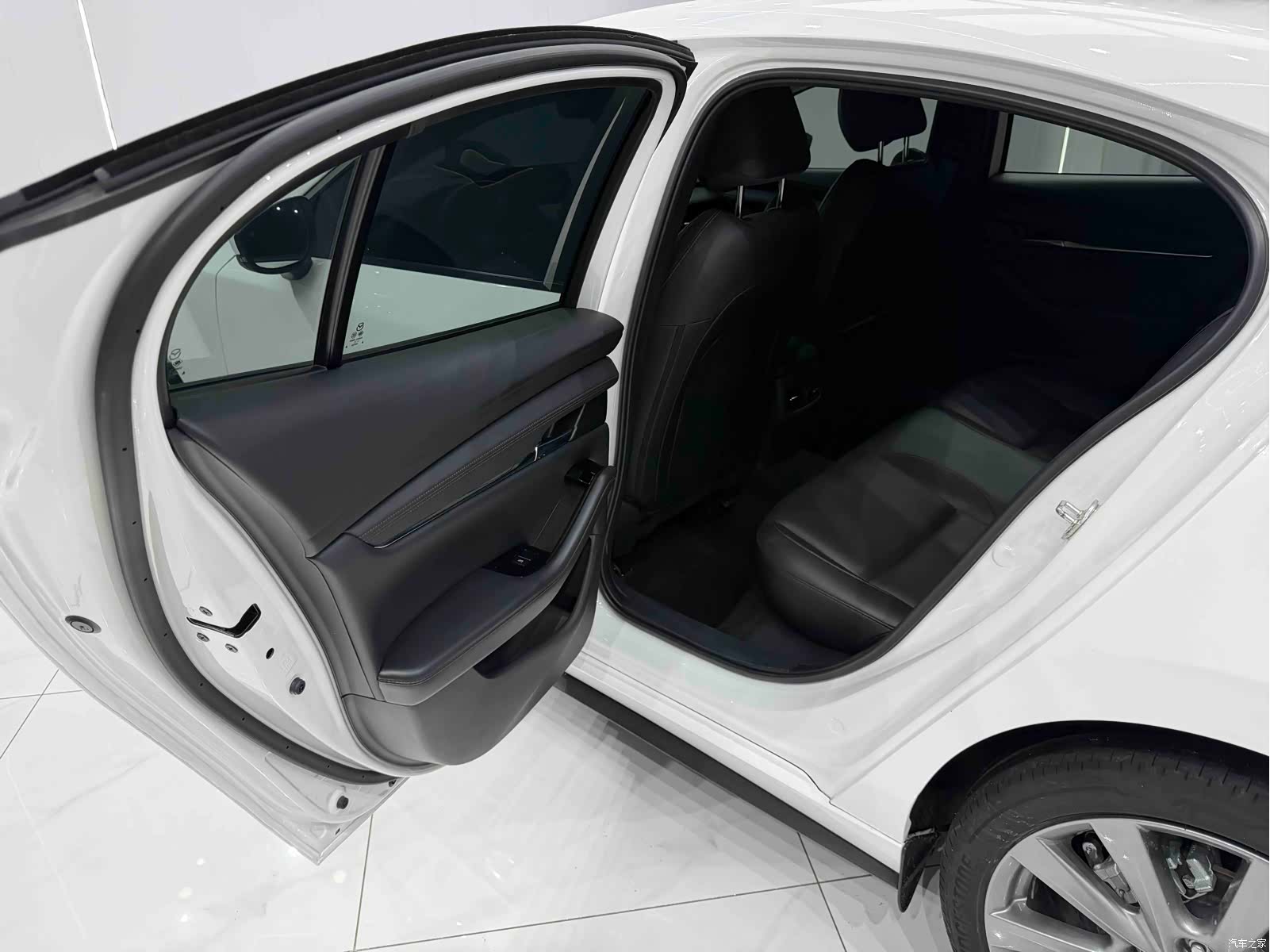 Mazda Mazda3, 2022 17