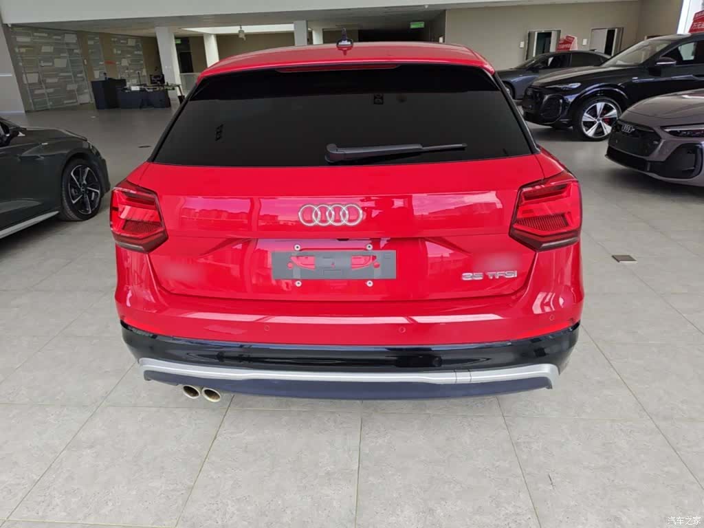 Audi Q2L, 2021 6