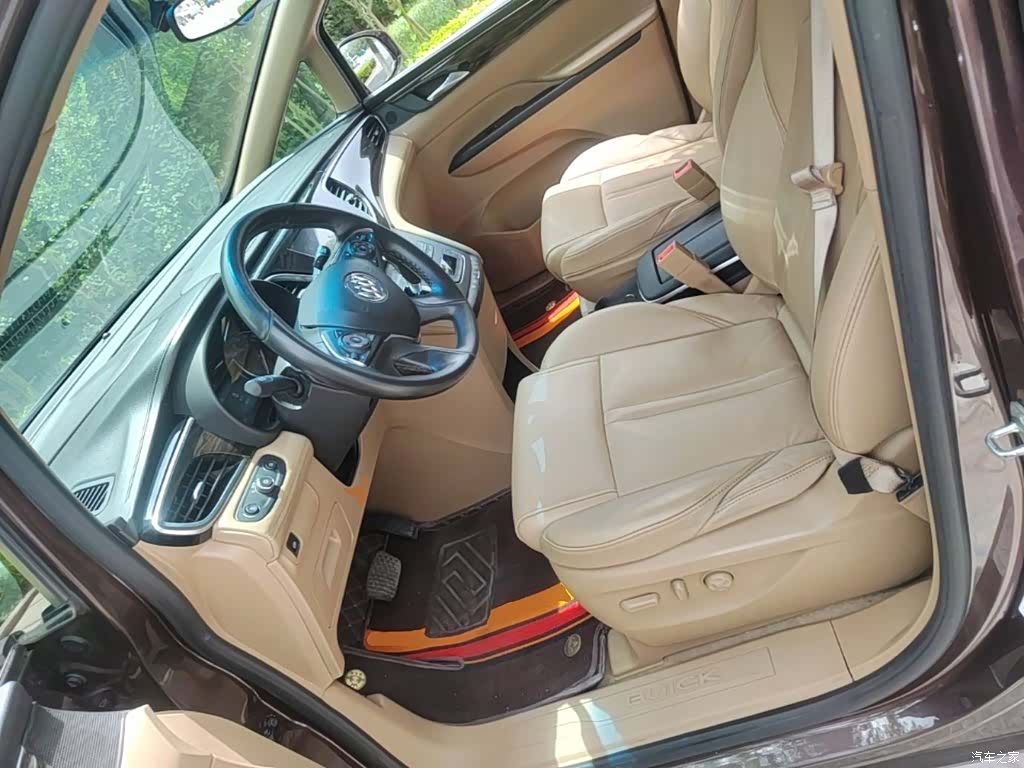 Buick GL8, 2017 15