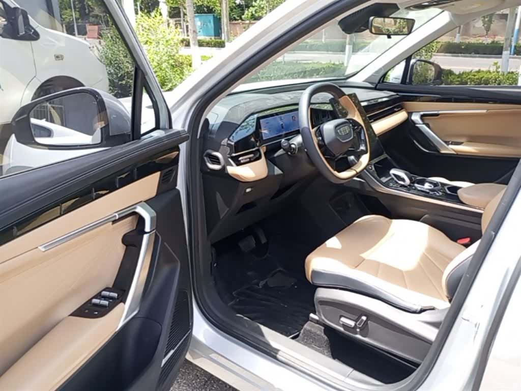 Geely Boyue, 2023 16