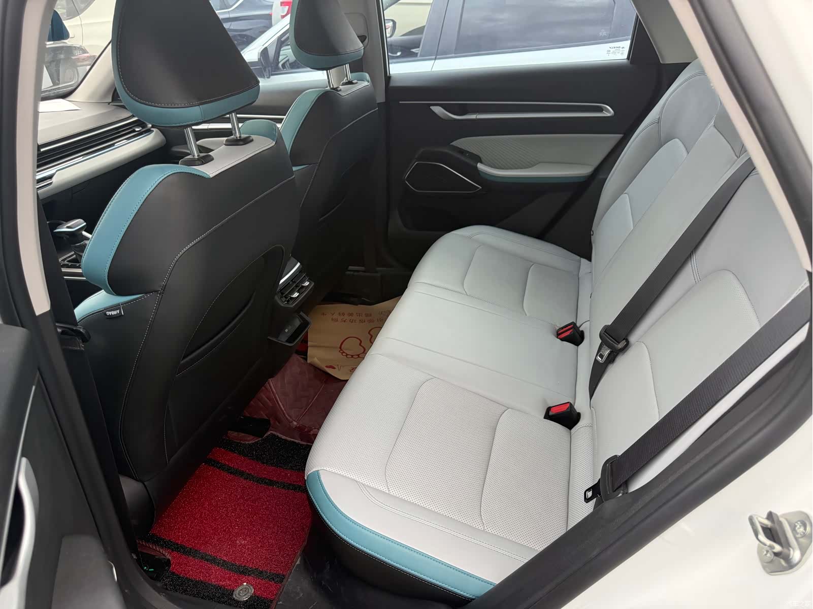 Geely Emgrand, 2023 7