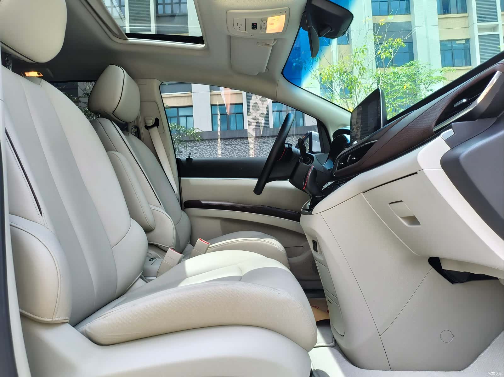 Buick GL8, 2020 8