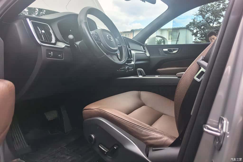 Volvo XC60, 2022 9