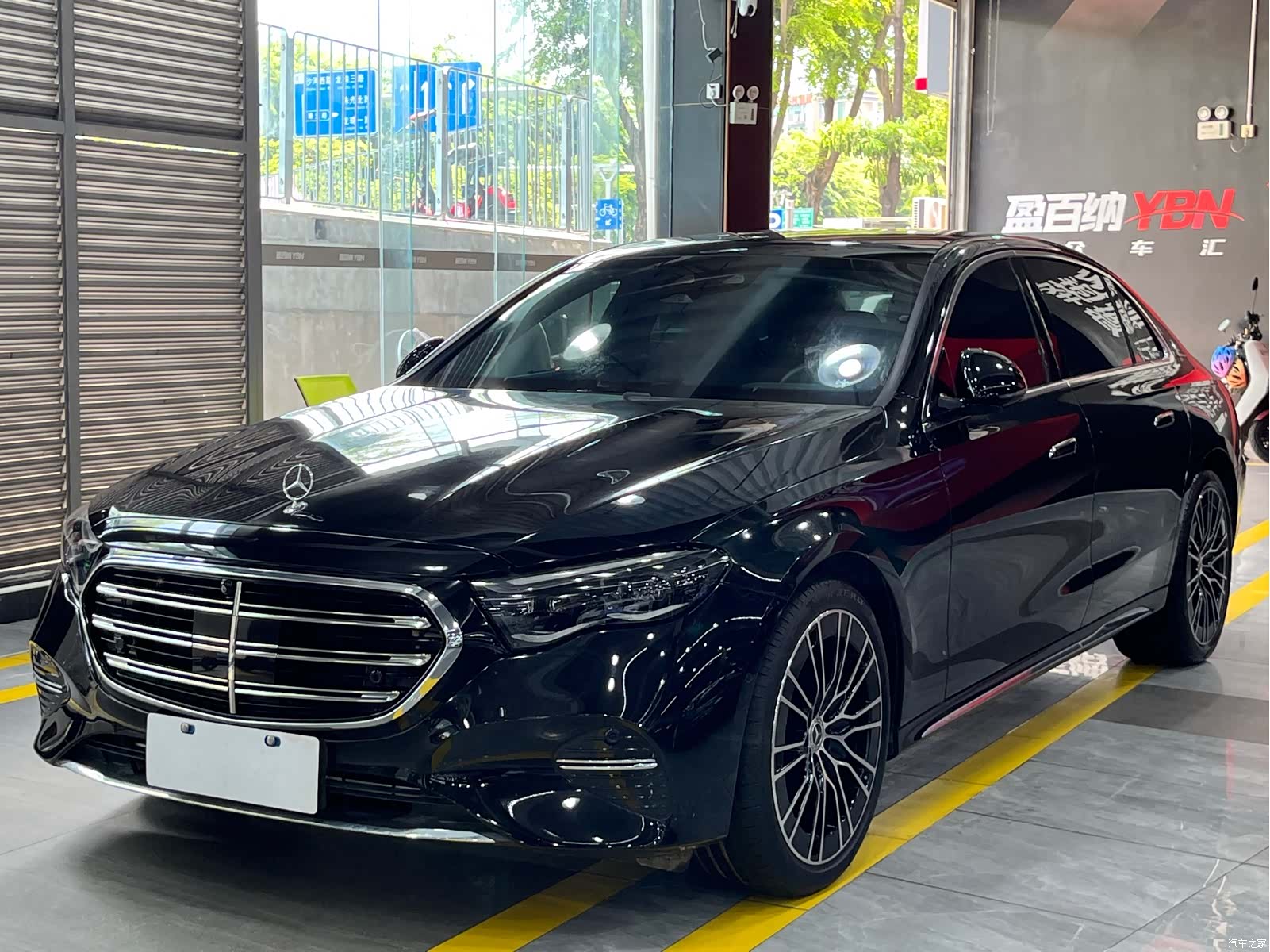 Mercedes-Benz E-Class, 2024 1