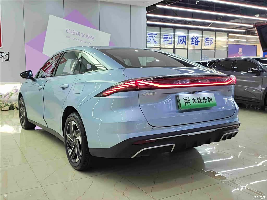 Geely Galaxy L6, 2025 4