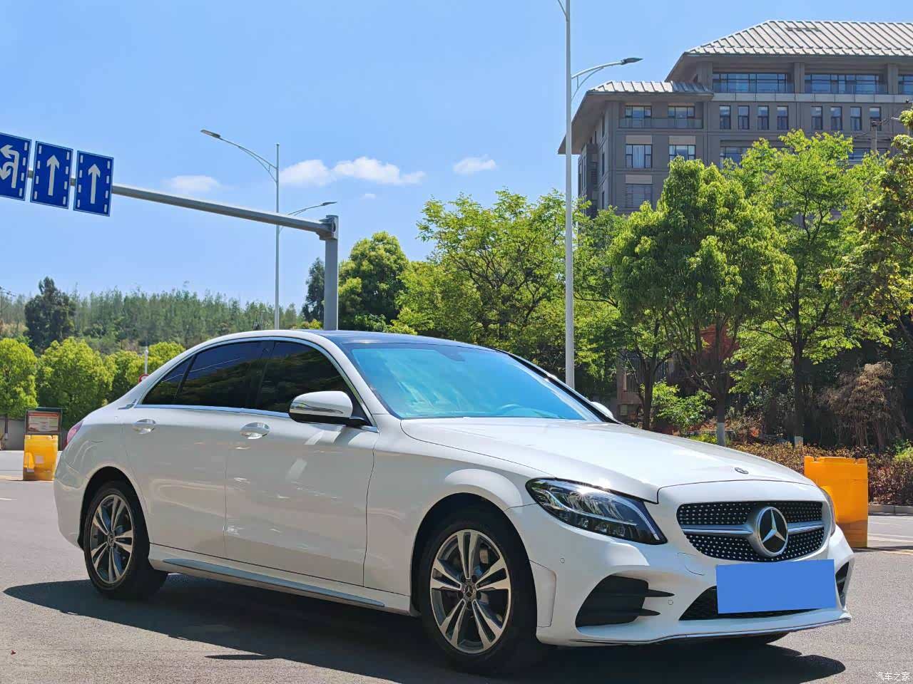 Mercedes-Benz C-Class, 2020 3