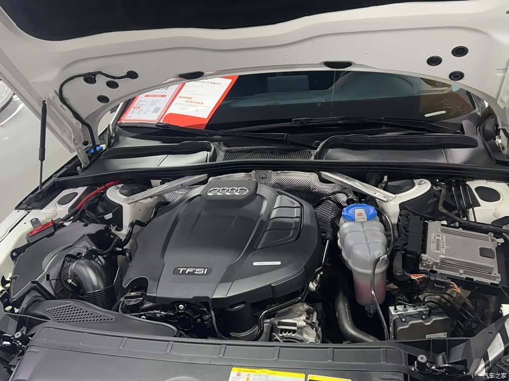 Audi A4L, 2019 15