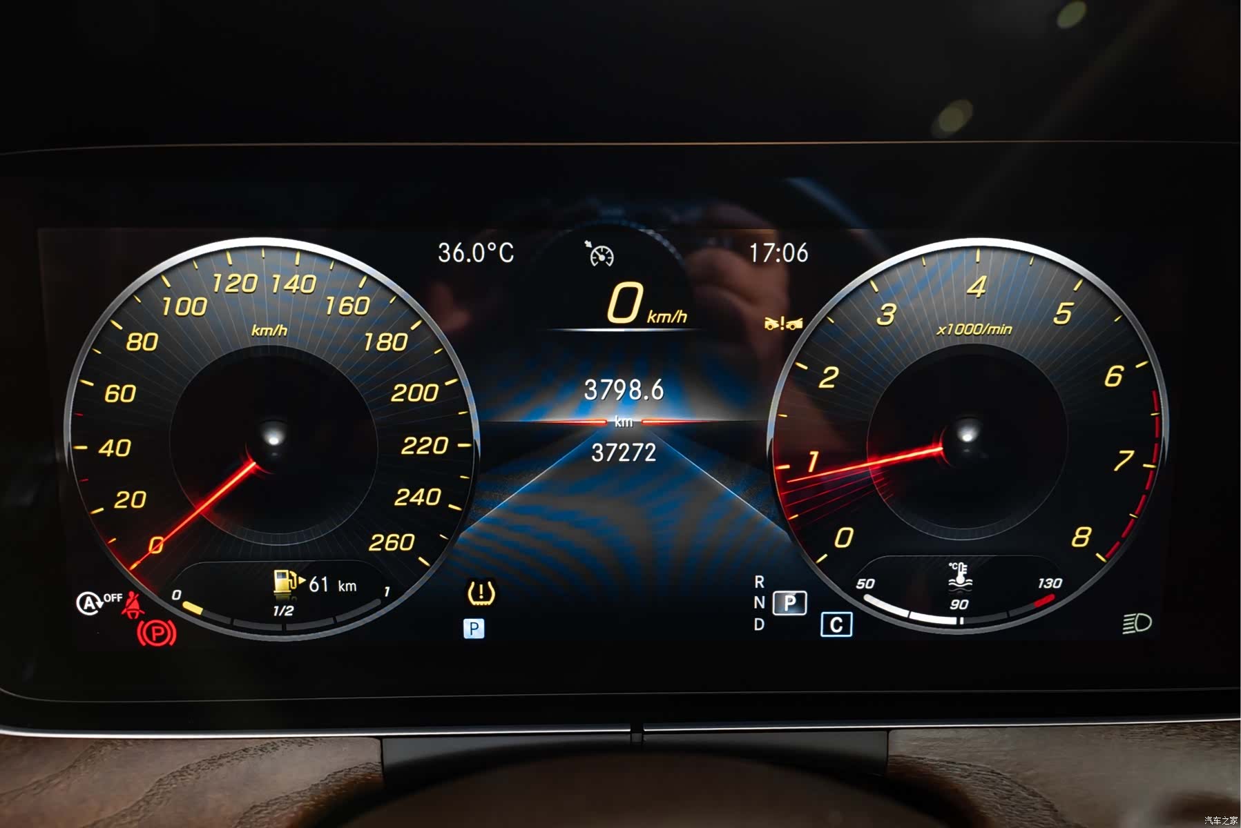 Mercedes-Benz E-Class, 2022 10