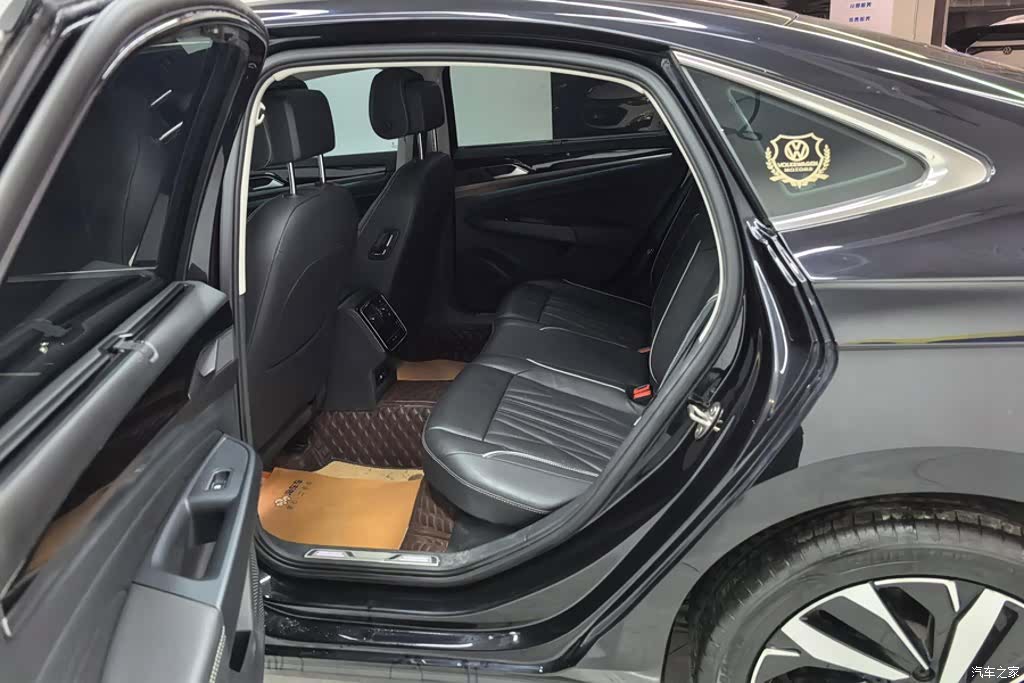 Volkswagen Passat, 2021 11