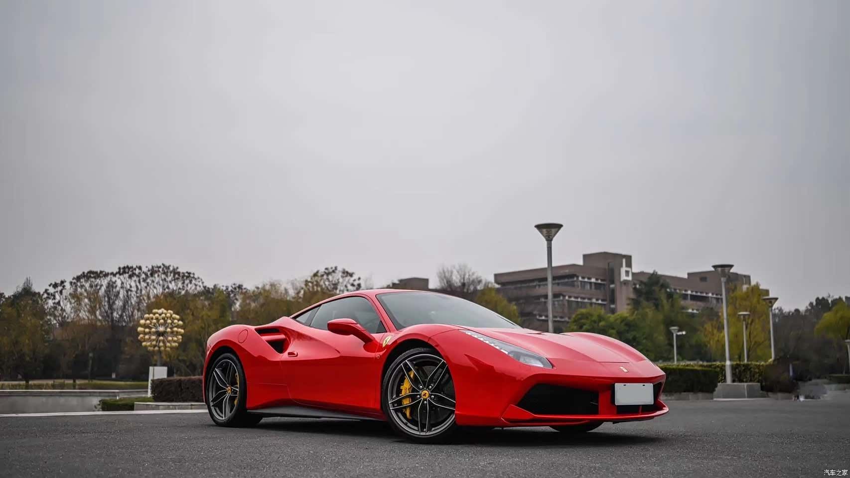 Ferrari 488, 2018 3