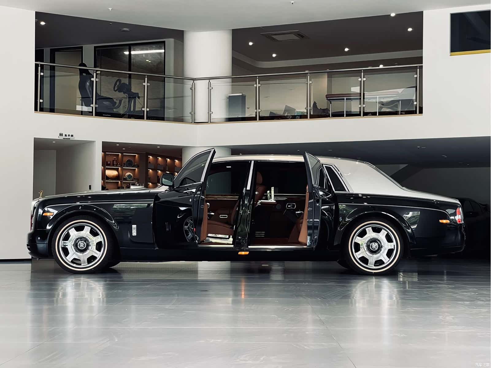 Rolls-Royce Phantom, 2014 2