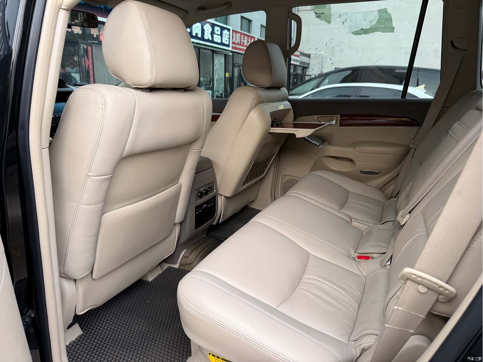 Toyota Prado, 2010 11